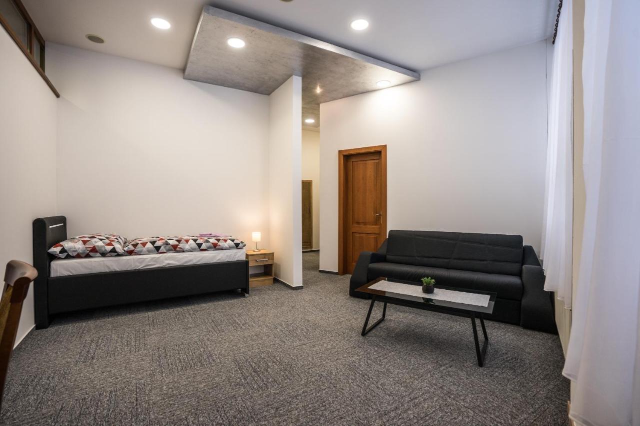 Hotel Šomka Drienica Buitenkant foto