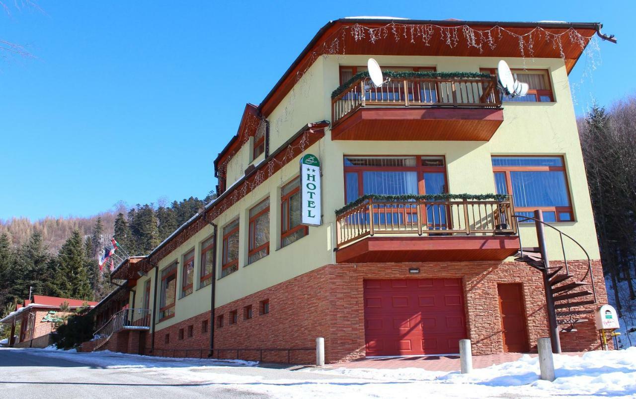 Hotel Šomka Drienica Buitenkant foto