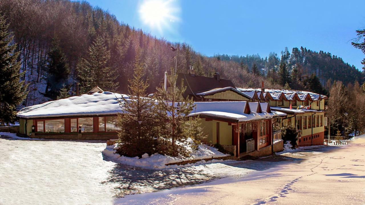 Hotel Šomka Drienica Buitenkant foto