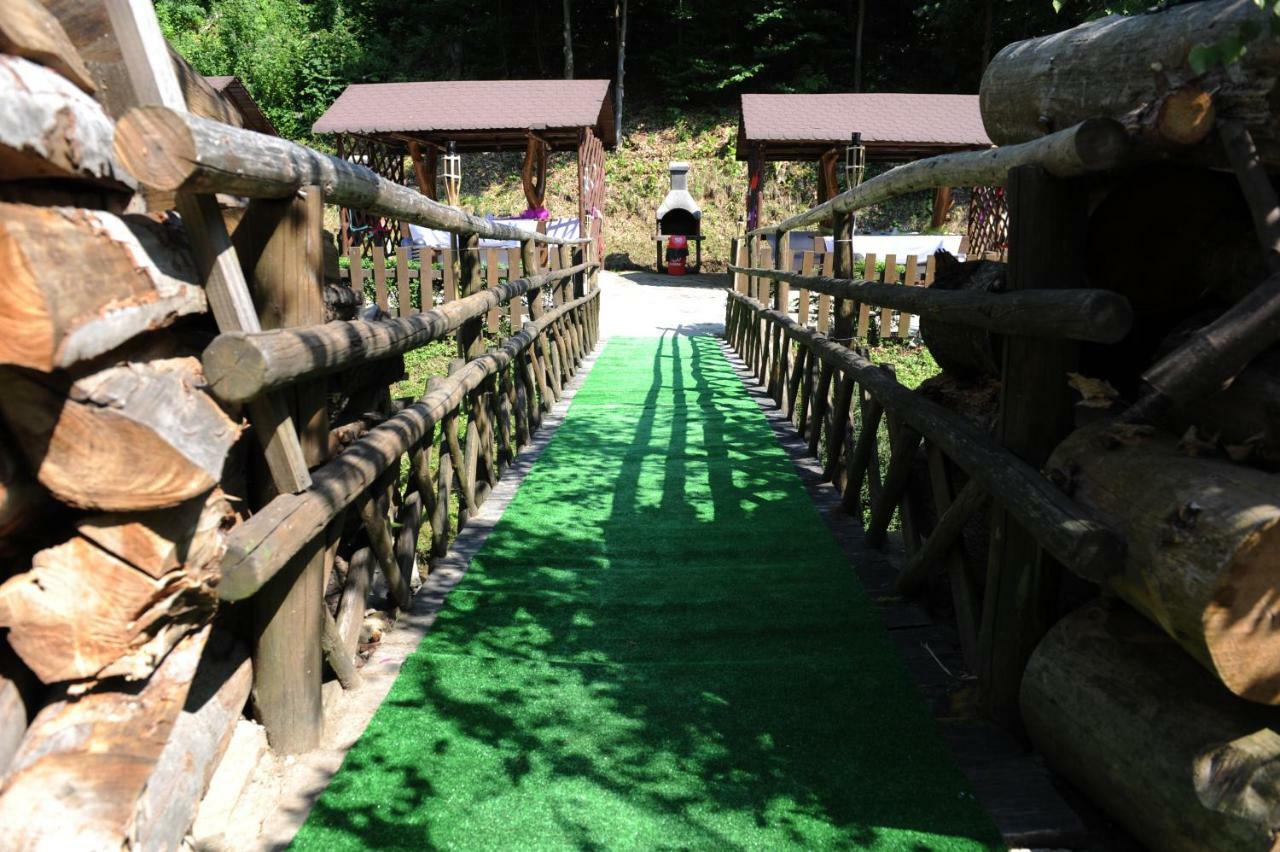 Hotel Šomka Drienica Buitenkant foto
