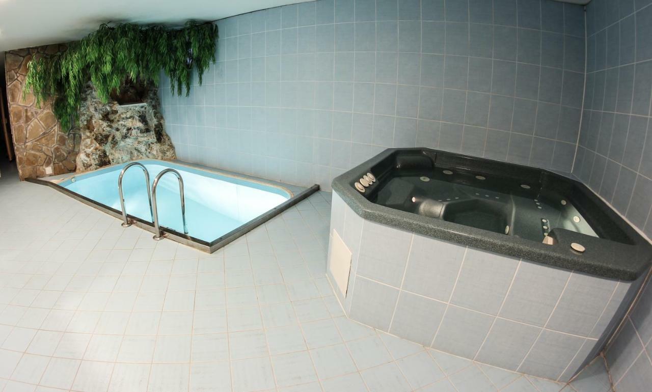 Hotel Šomka Drienica Buitenkant foto