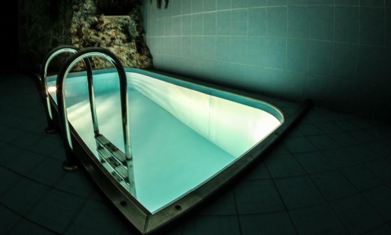 Hotel Šomka Drienica Buitenkant foto