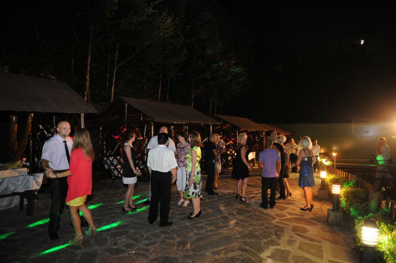 Hotel Šomka Drienica Buitenkant foto